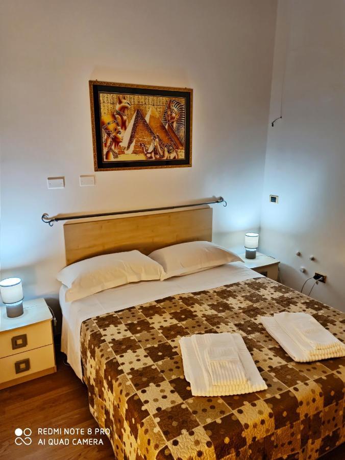 מטרה Rooms Center Wolf - Matrimoniale E Comunicanti מראה חיצוני תמונה