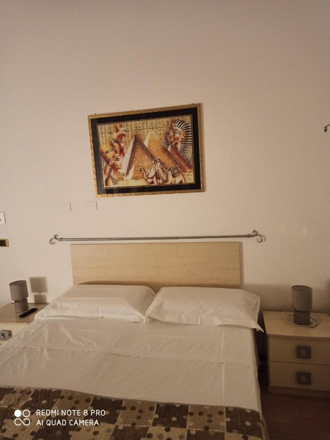 מטרה Rooms Center Wolf - Matrimoniale E Comunicanti מראה חיצוני תמונה