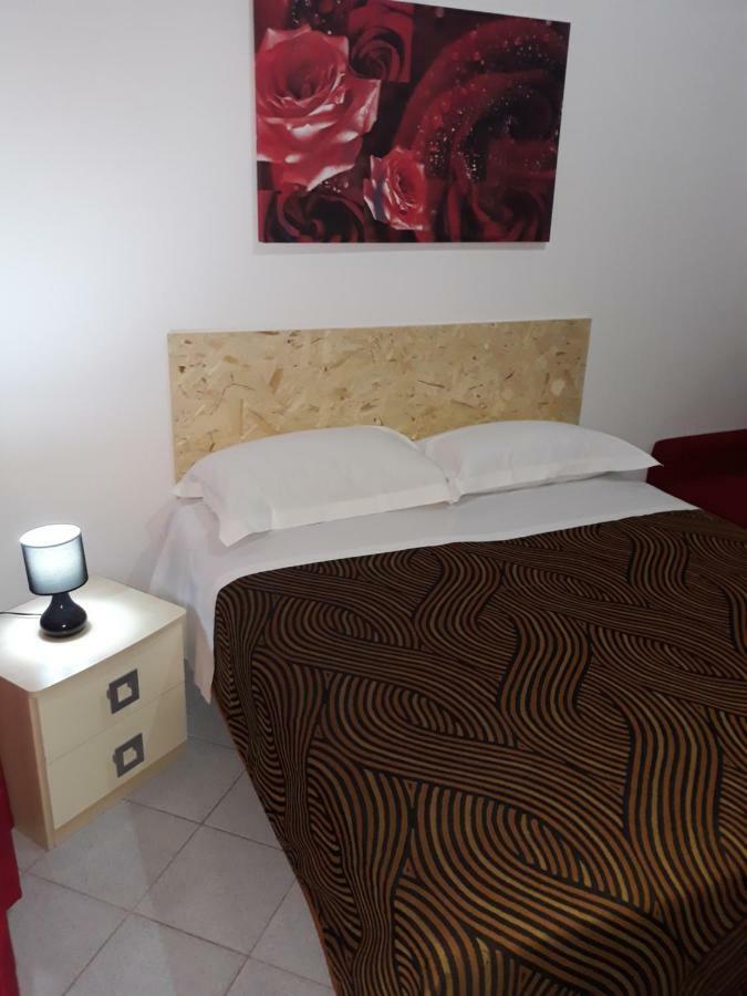 מטרה Rooms Center Wolf - Matrimoniale E Comunicanti מראה חיצוני תמונה