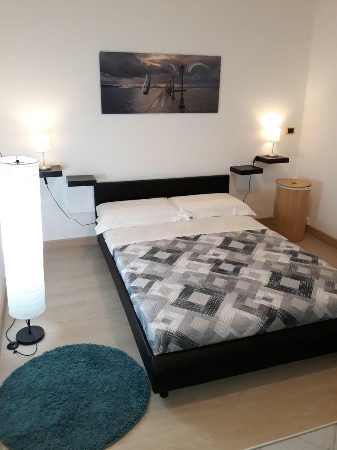 מטרה Rooms Center Wolf - Matrimoniale E Comunicanti מראה חיצוני תמונה